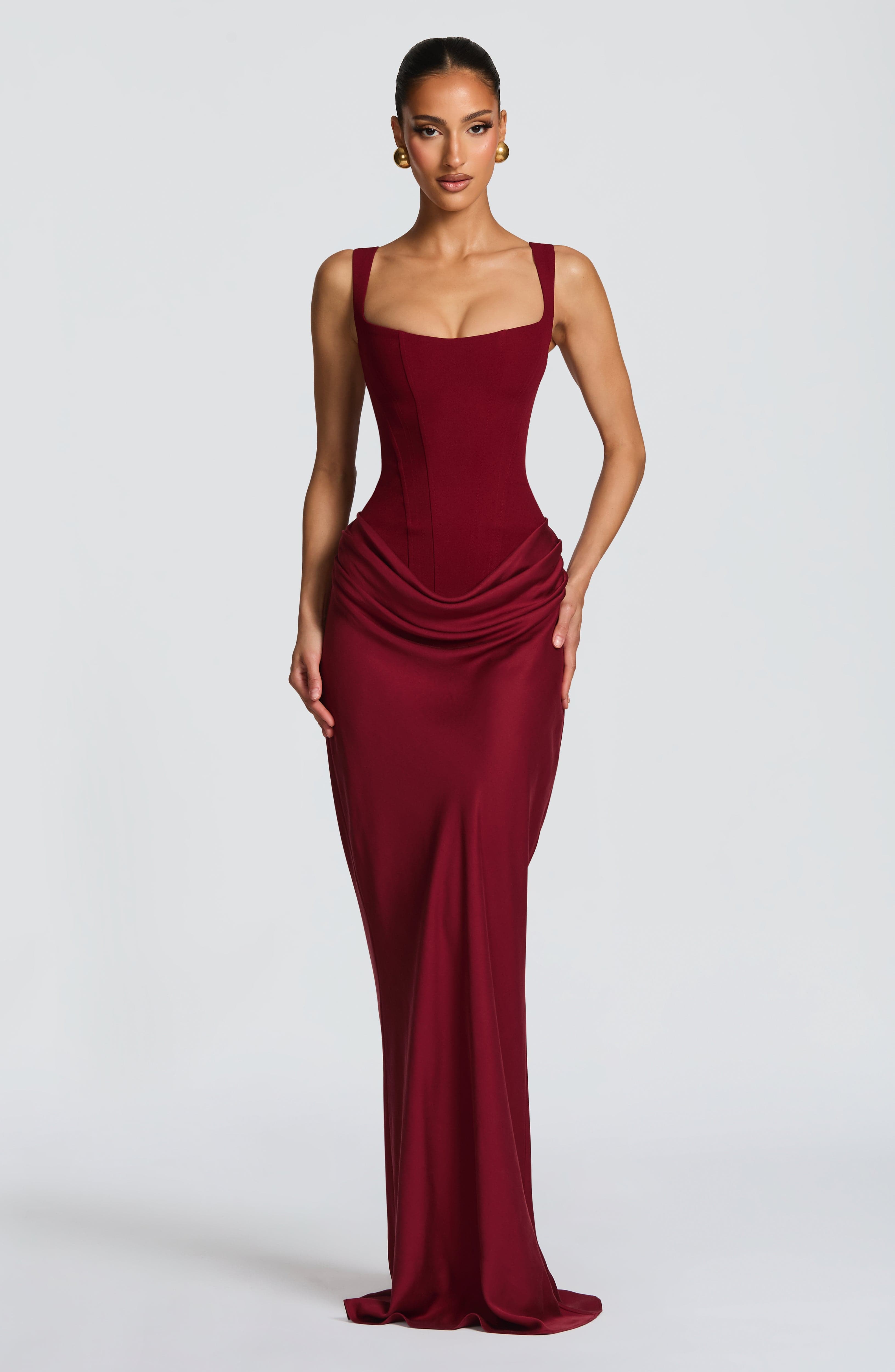 Sukienka maxi Cornelia – burgundowa