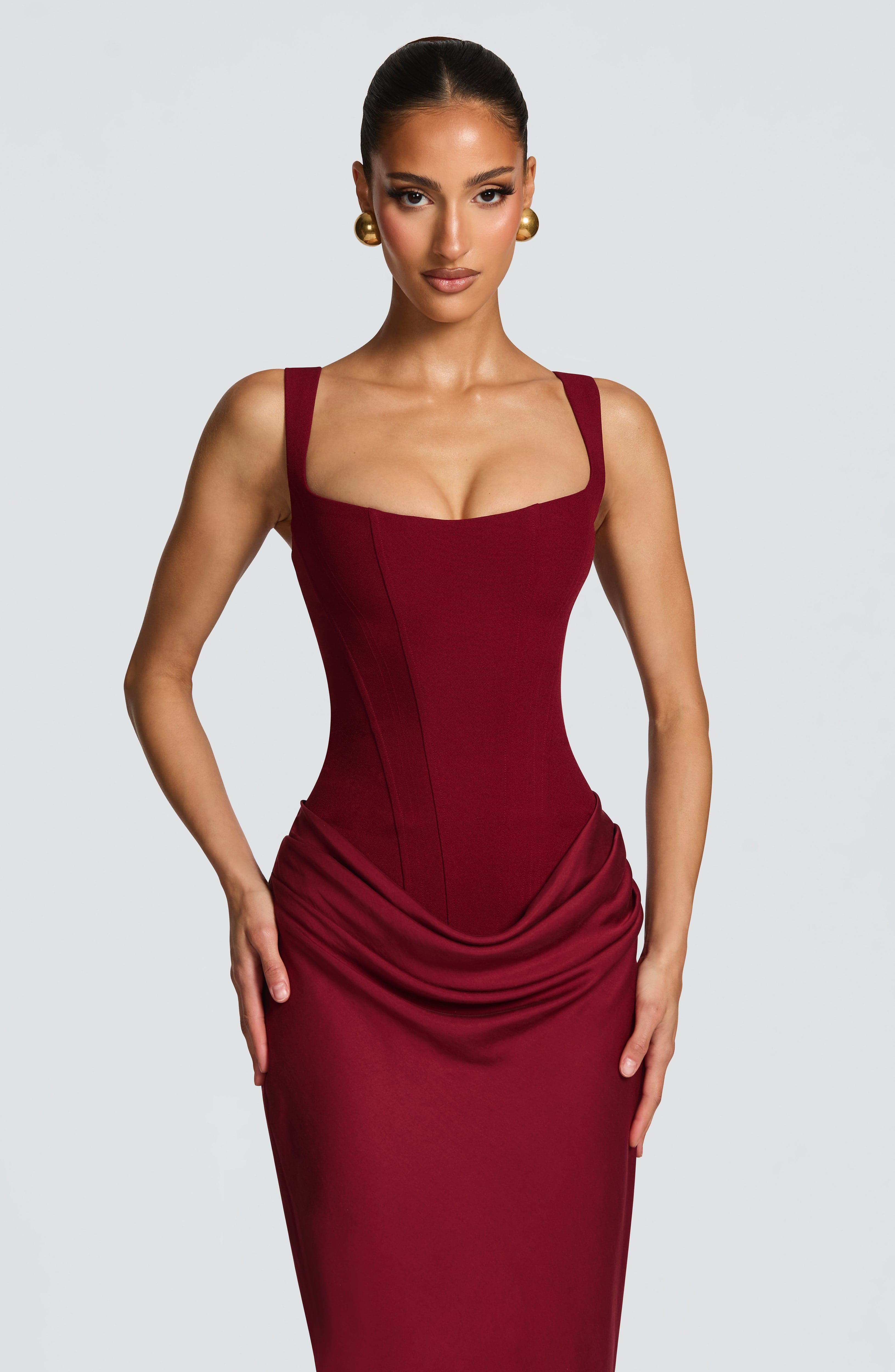 Sukienka maxi Cornelia – burgundowa
