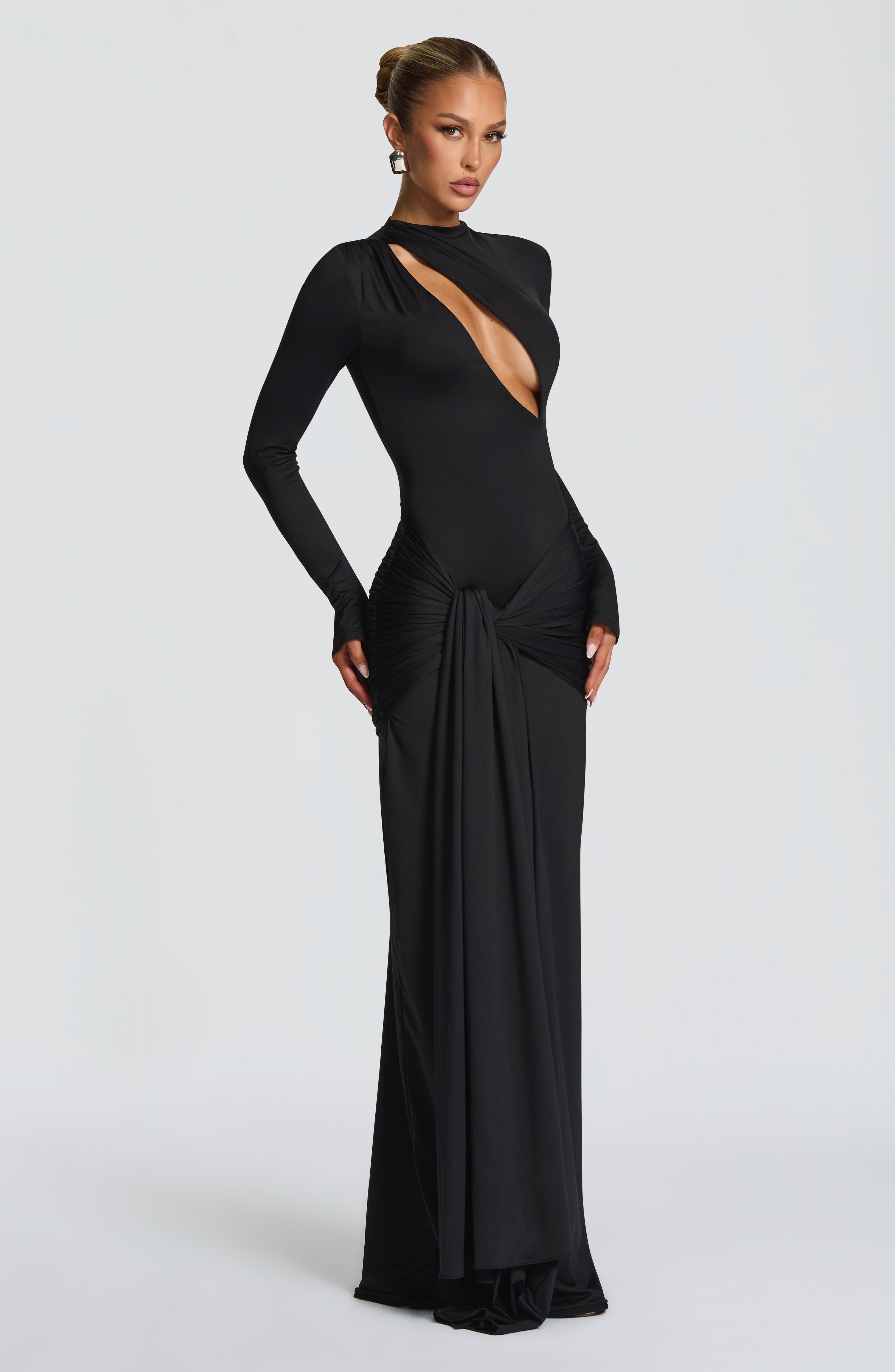 Sukienka maxi Tahnee – czarna